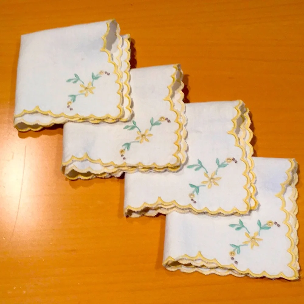 Pure Linen Cocktail Napkins 1940s - Picture 2 of 6